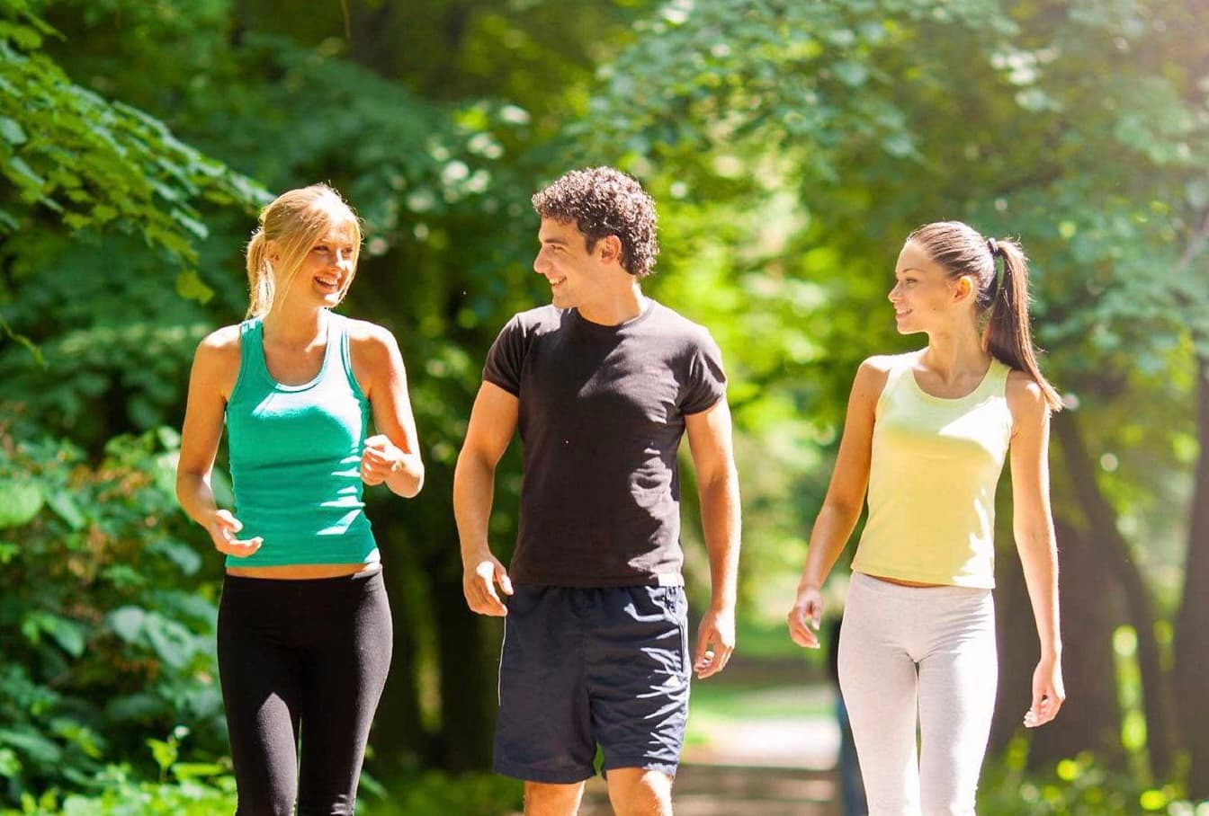 Как прогулки помогают при боли в спине?